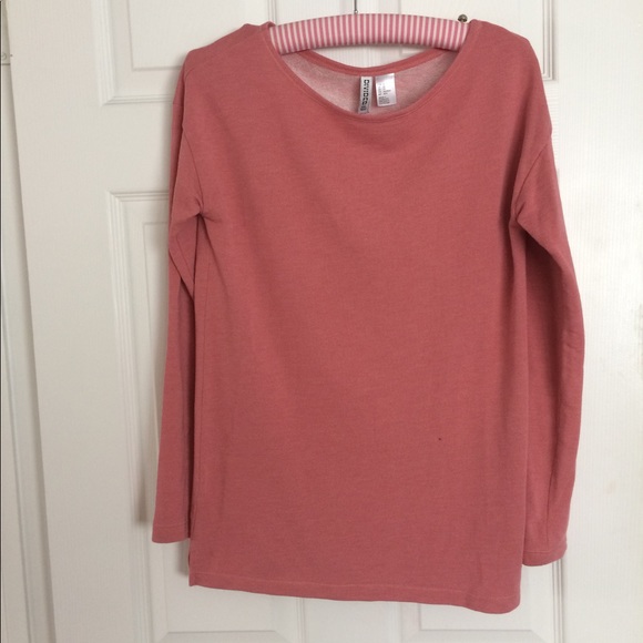 DIVIDED Pink Basic Sweater | XS - Picture 2 of 6